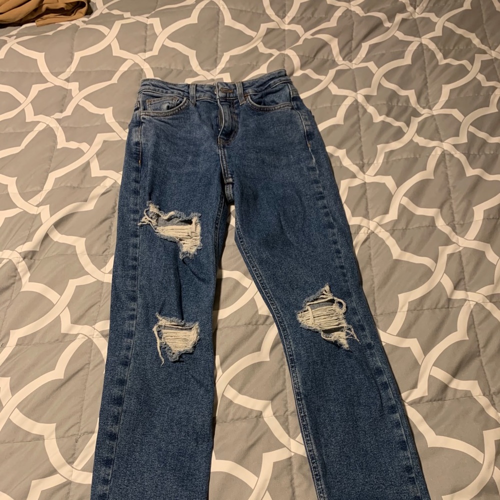 ASOS Petite - Ripped Mom Jeans - Picture 5 of 7